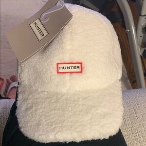 Hunter White Fleece Cap